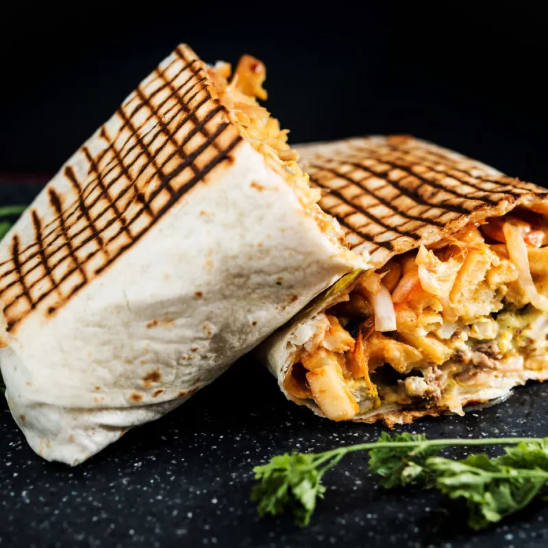 Giga Tacos taille L avec 3 viandes, garnitures et sauces