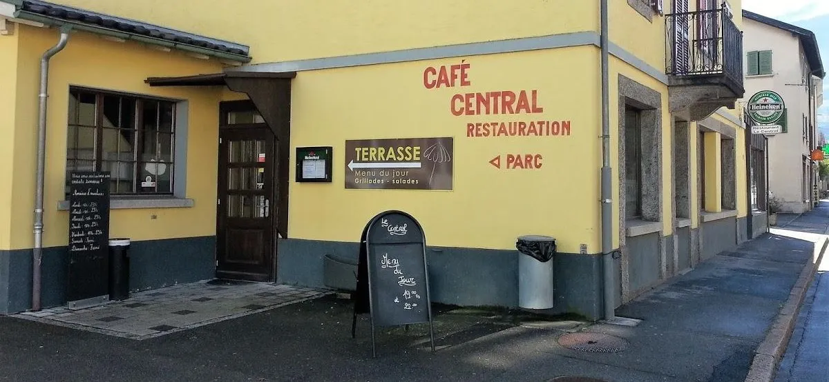 Le Café Central Collombey